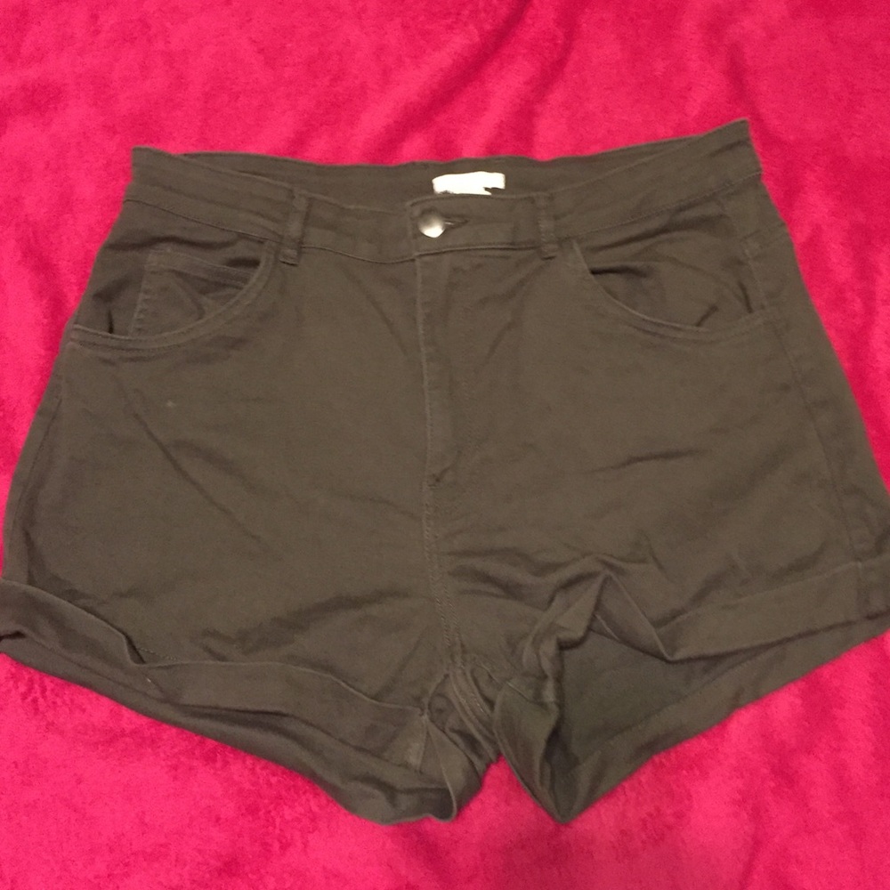 H&M High Waisted shorts!